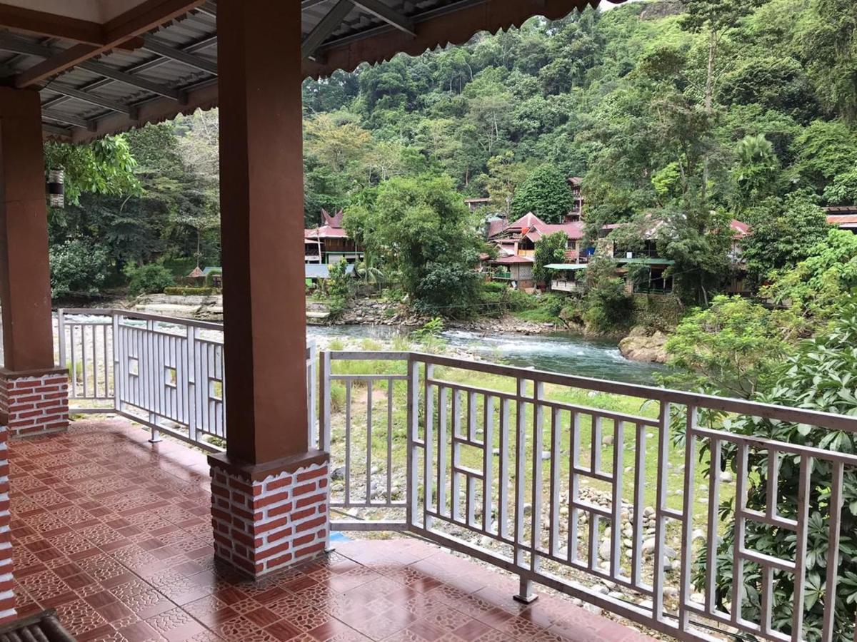 Hotel Thomas' Retreat Bukit Lawang Exteriér fotografie